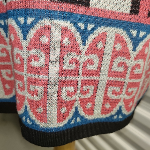 🆕Flying Tomato | Aztec Print Bodycon Sweater Dress Size Small Women's - Picture 13 of 16